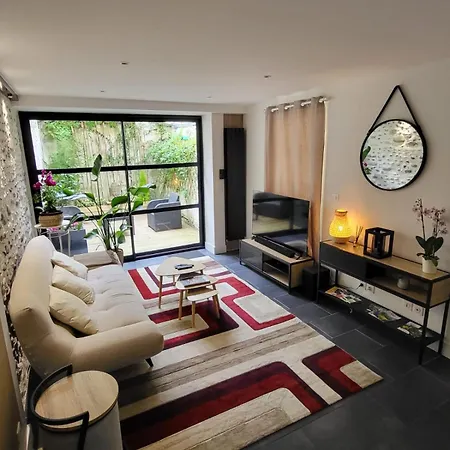 Le Patio - Appartement Calme - Hyper Centre Pau Exterior photo
