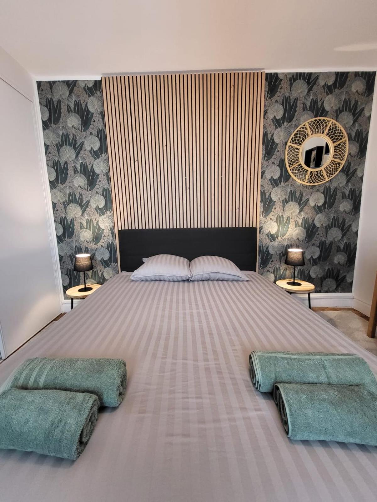 Le Patio - Calme - Hyper Centre Apartment *